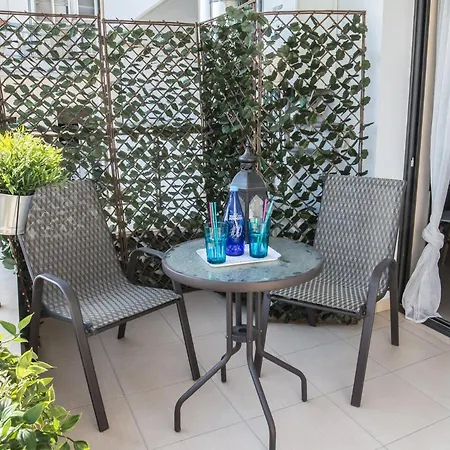 Апартаменты Aslanis Luxury Suites