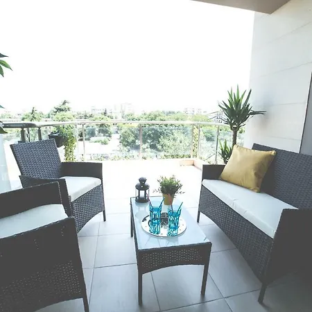 Aslanis Luxury Suites