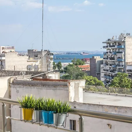 Aslanis Luxury Suites Apartment *