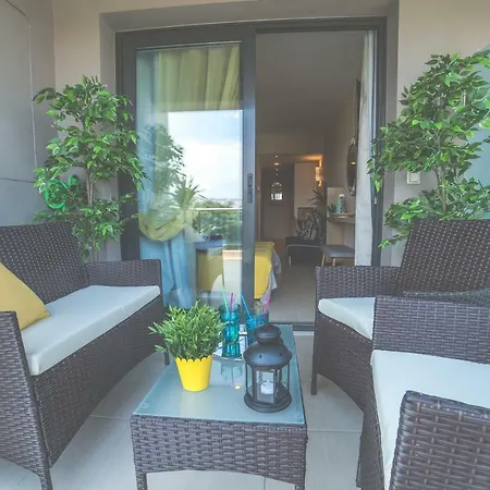 Aslanis Luxury Suites Apartment