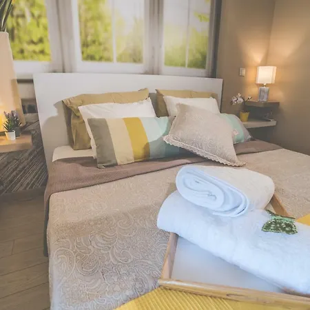 Apartment Aslanis Luxury Suites *