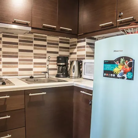 Aslanis Luxury Suites *